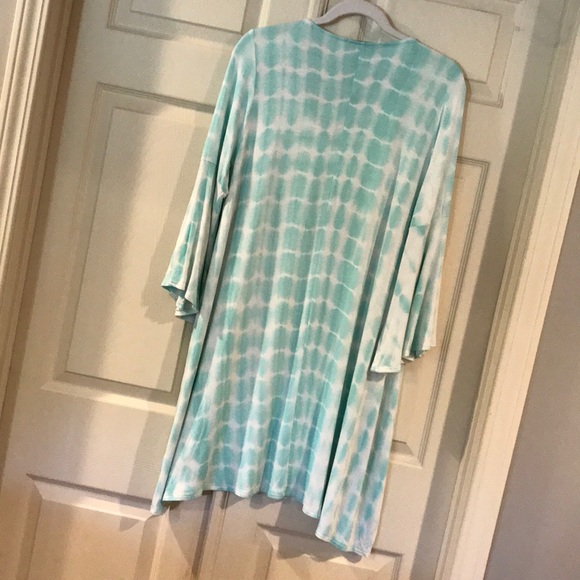 Bell sleeve tie dye dress - Picture 4 of 5
